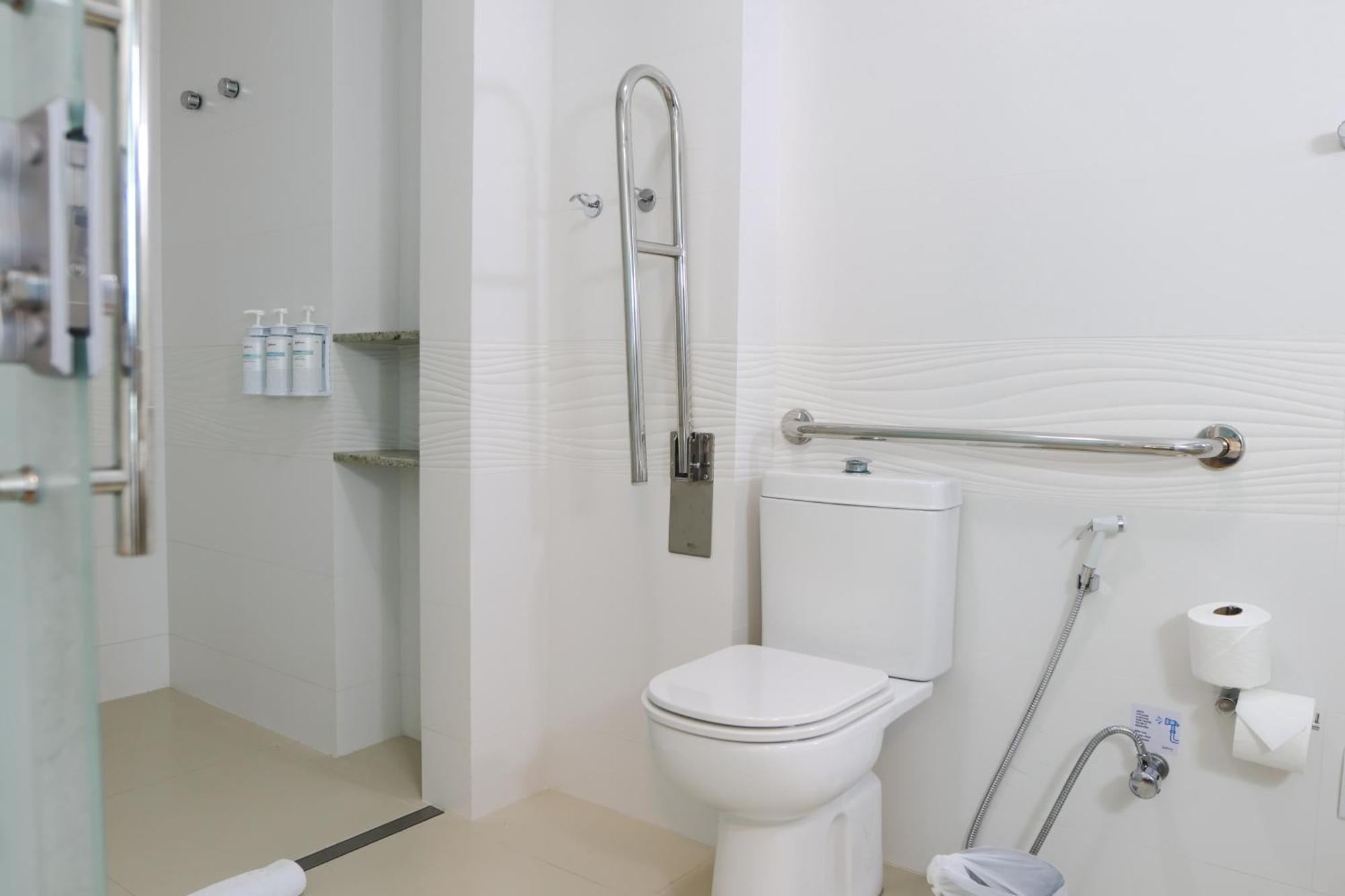 Twin Superior Suite - Disability Access