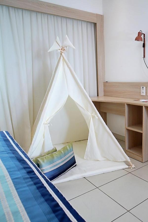 Family Room,1698059667:JPEG