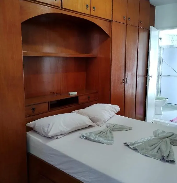 Apartamento amplo a 700 metros da praia-1