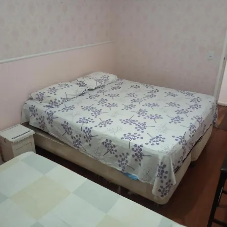 Quarto Familiar Aconchegante-3