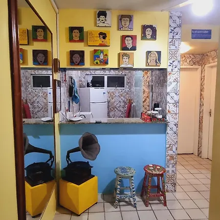 Apê Espaçoso e Econômico - Pertinho da Praia-2