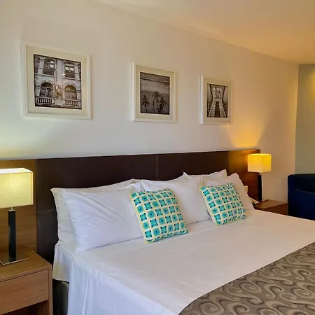 Hy Beach Flats - International-3