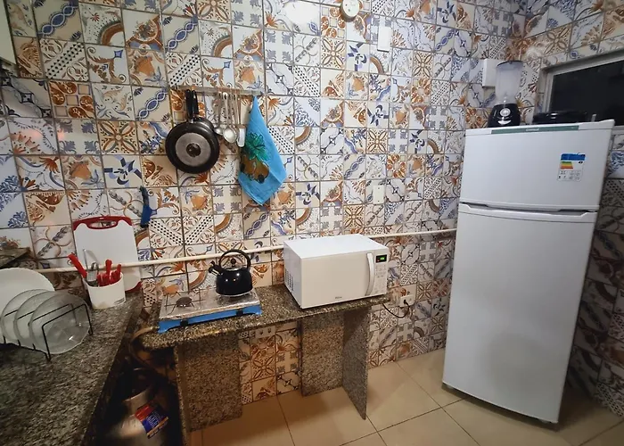Apê Espaçoso e Econômico - Pertinho da Praia Recife