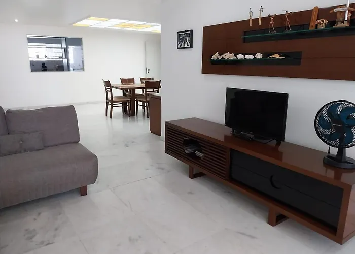 Apto De 4 Quartos-A Uma Quadra Da Praia De Boa Viagem Apartamento Recife que aceita animais de estimação